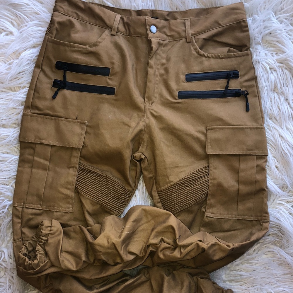 Joggers - Picture 2 of 3
